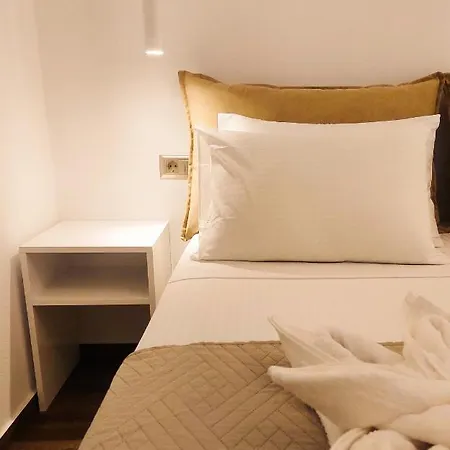 بيت ضيافة Polymnia Luxury
