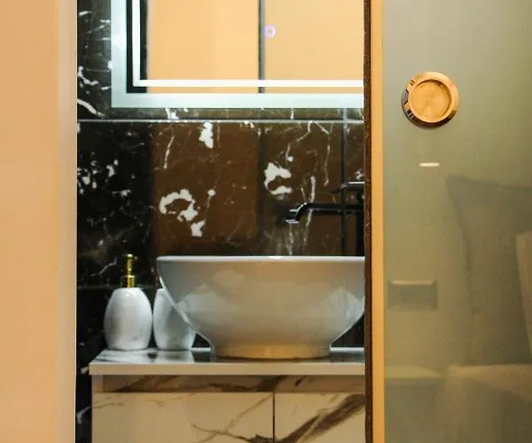 Polymnia Luxury Guest house 3*